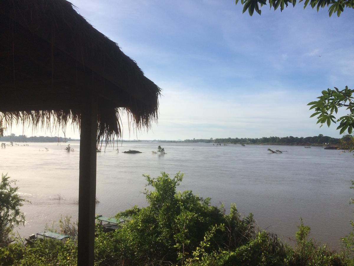 Pomelo Restaurant And Guesthouse - Fishermen & Tammarine Cottages Riverfront - Experience Nature, Culture And Adventure & Tailor-Made Tour Ban Khon Exterior photo